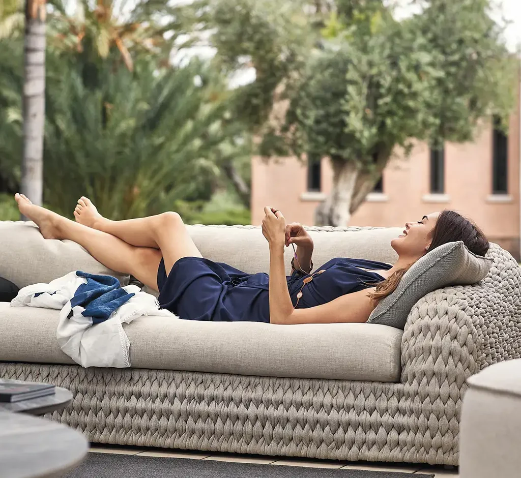 Manutti Kobo kültéri szófa pepper - sepia anyagokkal